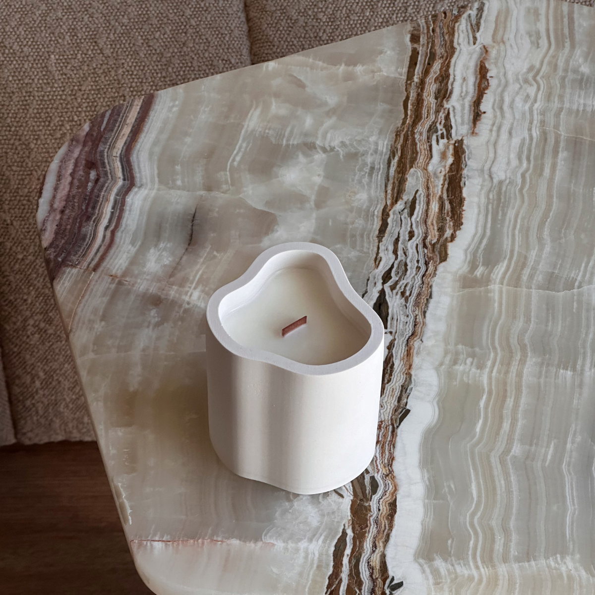 The Lumi Scented Candle - Homely Bliss