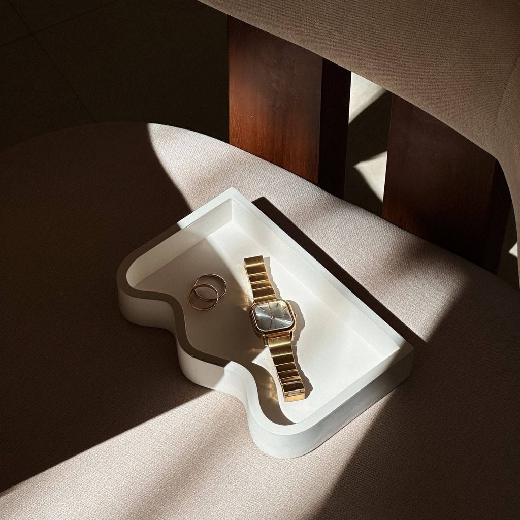 The Marloe Wavy Tray: Moonstone